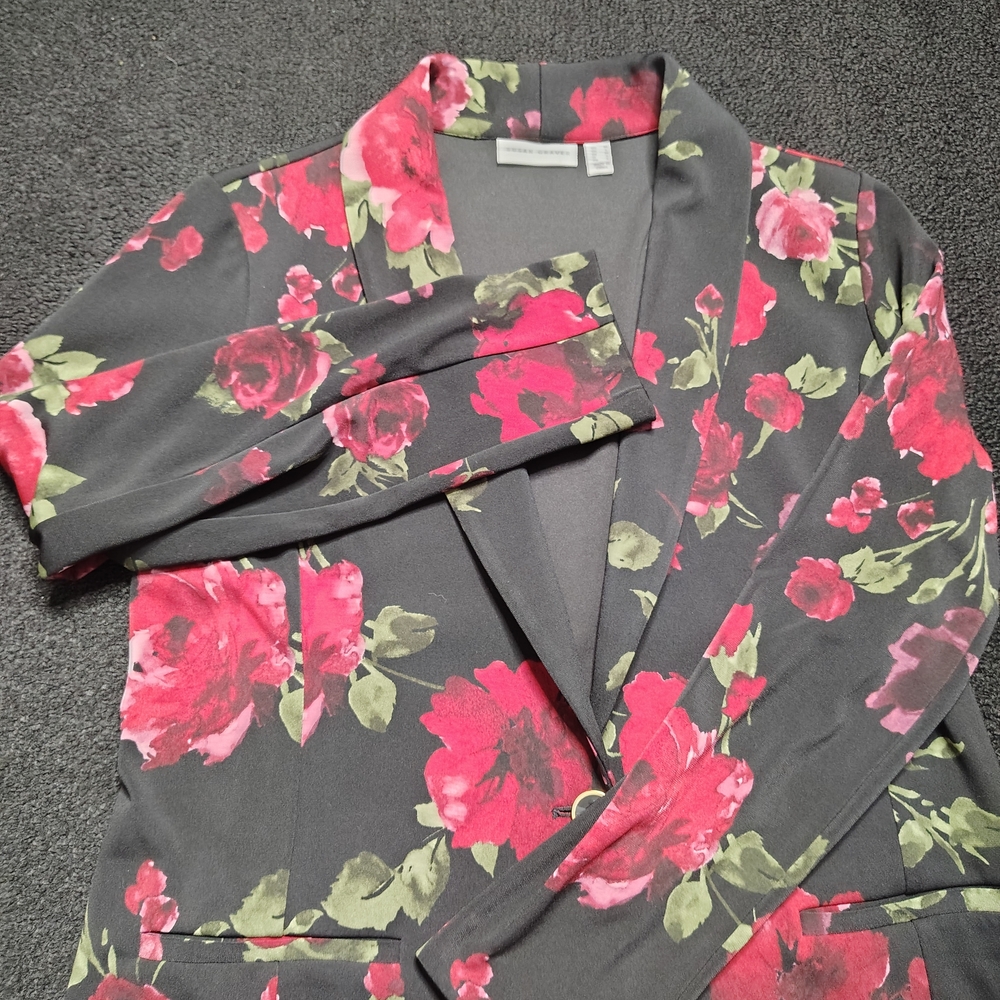 Susan Graver Roses On Black LK Fusion Blazer Women's Size Medium Business Casual
